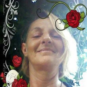 Meet your Posher, Alma